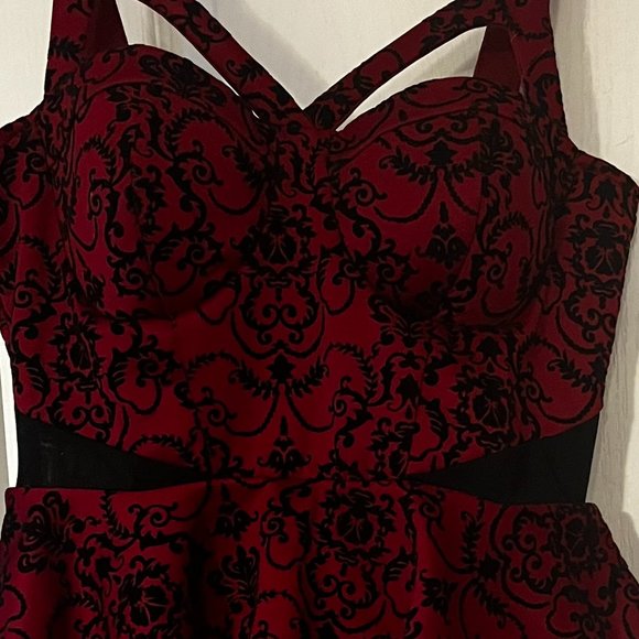 Material Girl Dress Size M - Picture 1 of 2